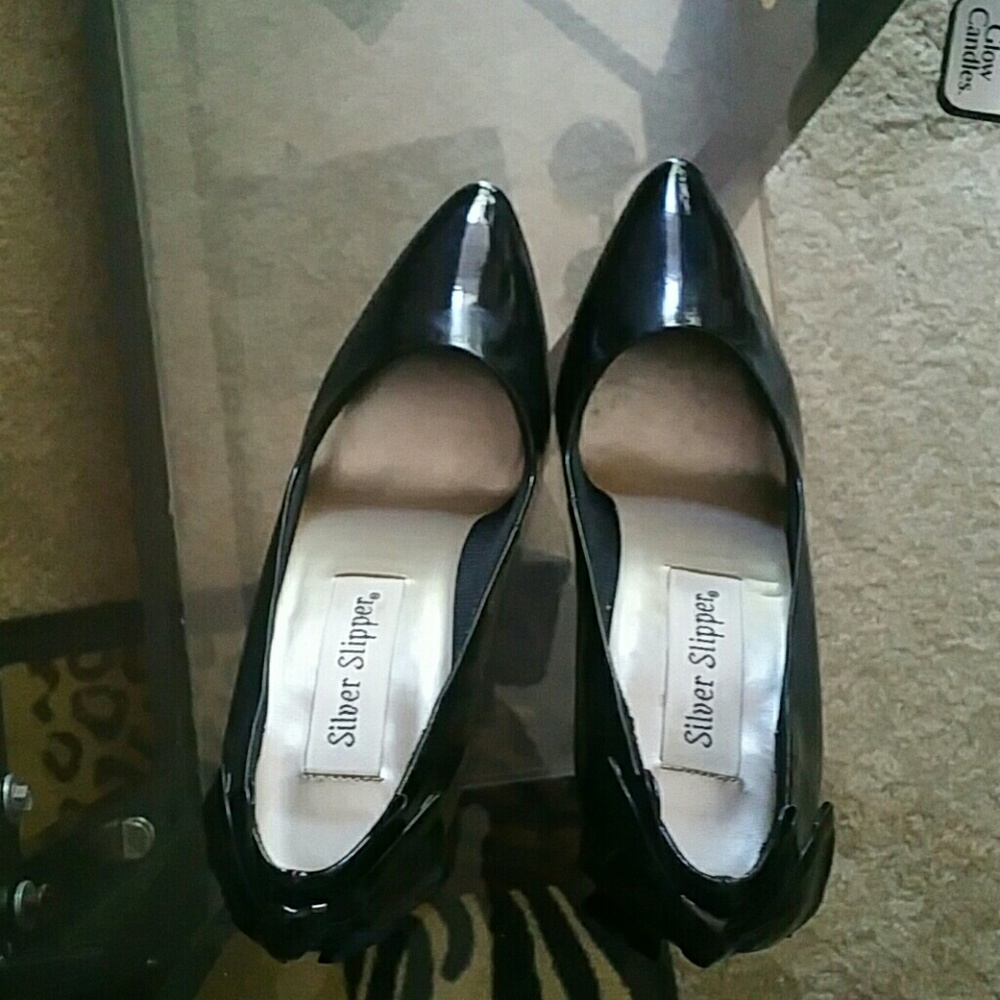 Heel - Picture 3 of 3